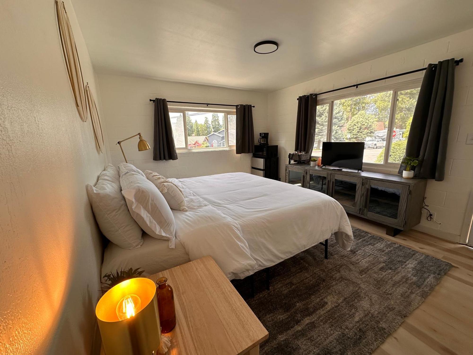 The At 2* Mount Shasta